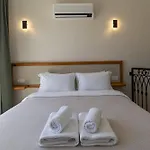 Apartman Naro Alacati Koeyici Çeşme