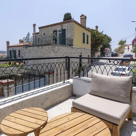 Naro Alaçatı Köyiçi Çeşme