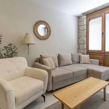 Naro Alacati Koeyici アパート